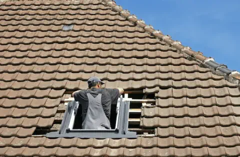 Pose de velux - Saint-Laurent-de-Chamousset